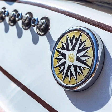 Evento esclusivo in barca: Punta San Vigilio e Garda da Gardone 0